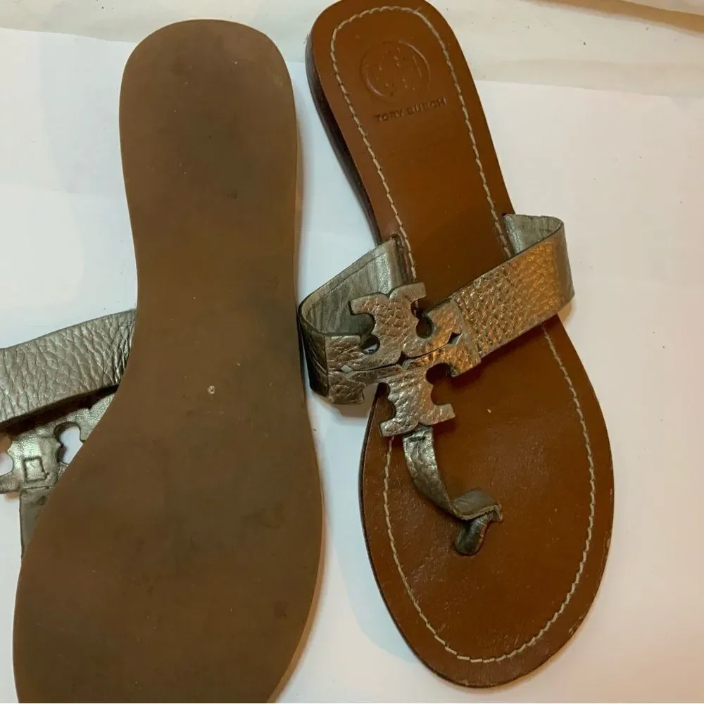 Tory Burch MOORE Women’s Size 9 Metallic Pewter Leather Logo  Flip Flops Thong